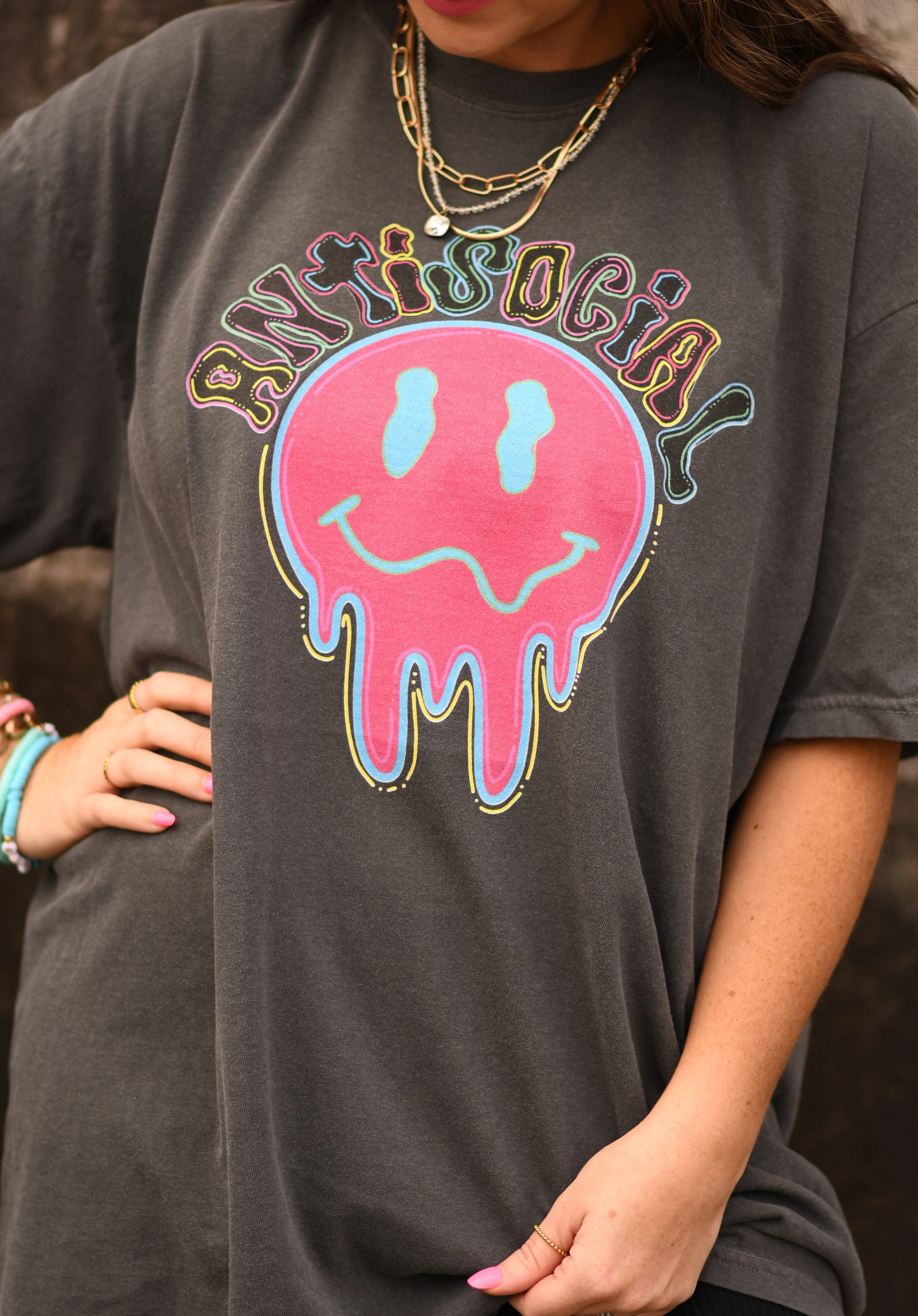 Antisocial smiley tee