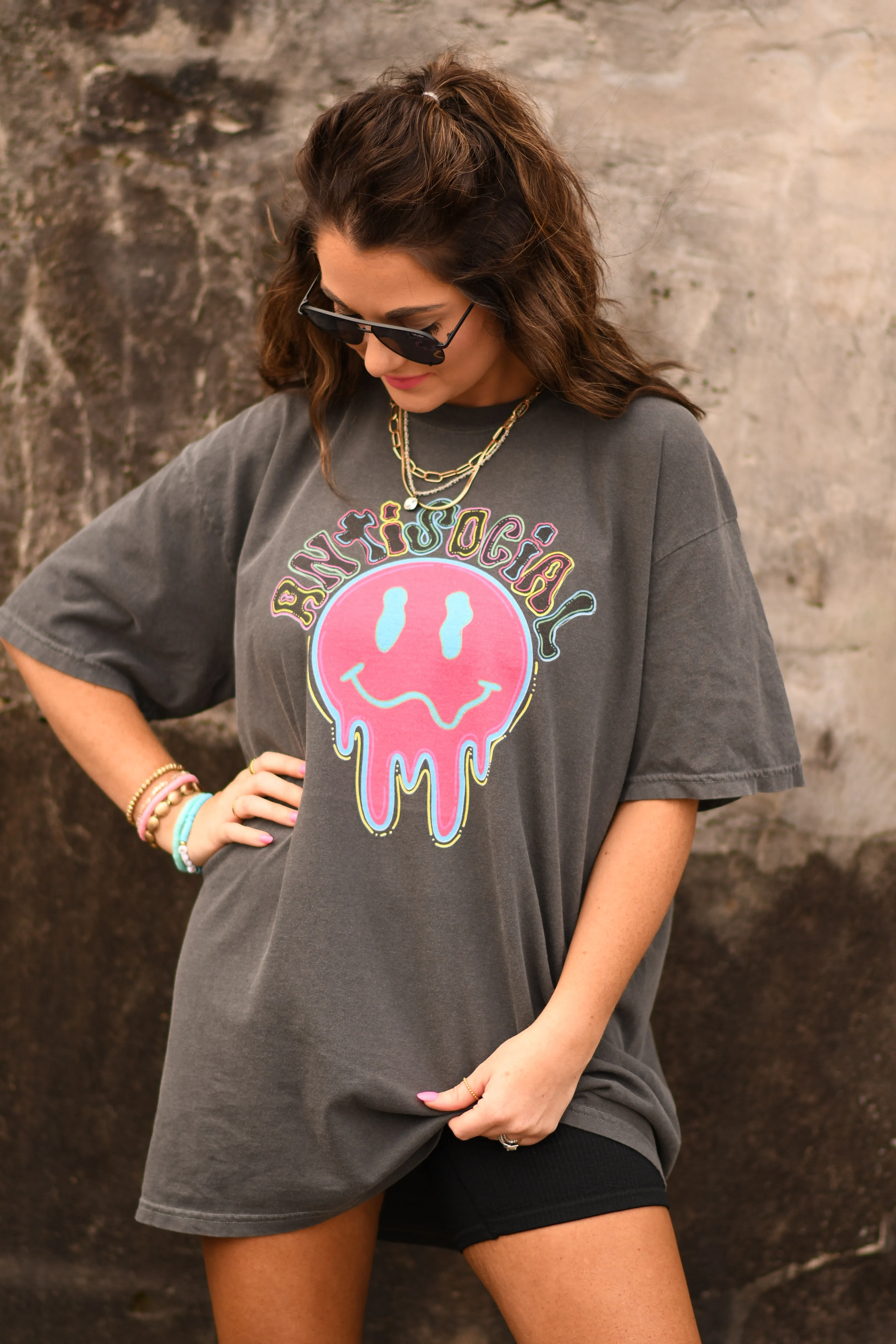 Antisocial smiley tee