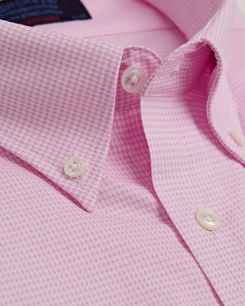 Contemporary Fit, Button Down Collar, 2 Button Cuff Shirt in a Pink & White Micro Houndstooth