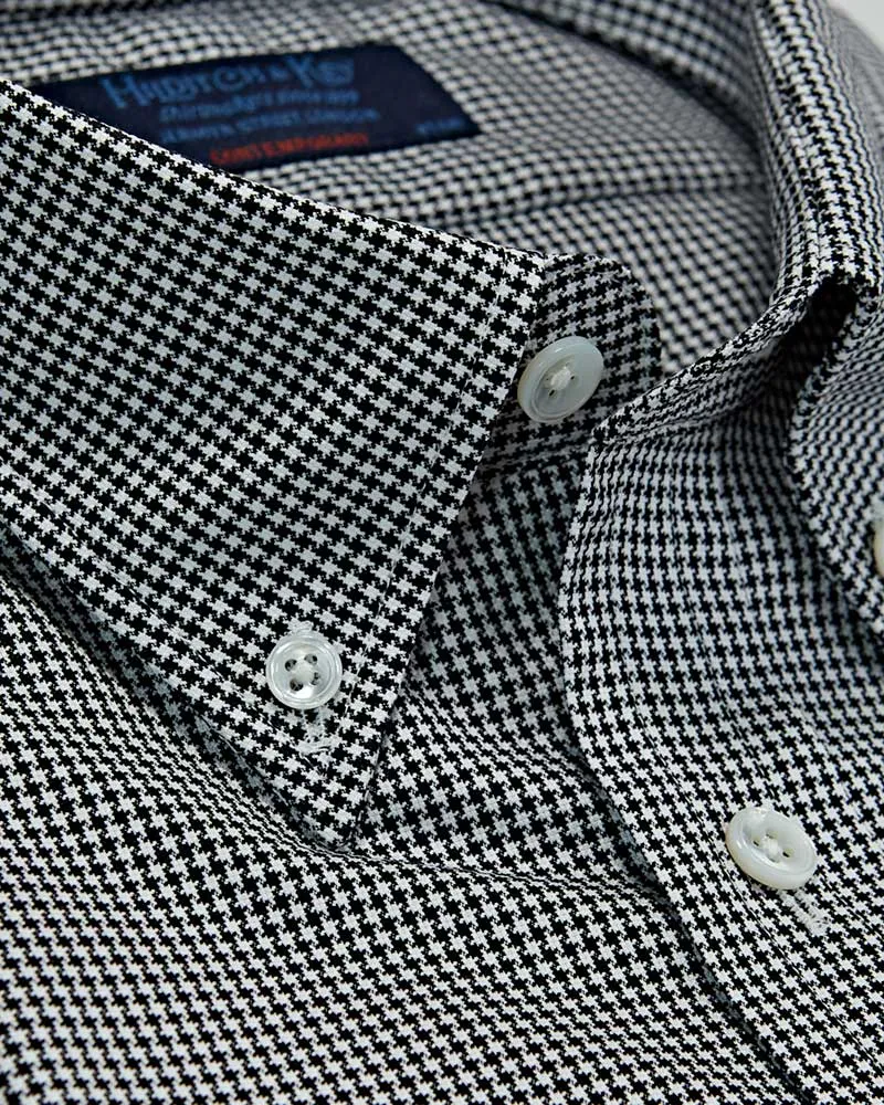 Contemporary Fit, Button Down Collar, Two Button Cuff In Black & White Houndstooth