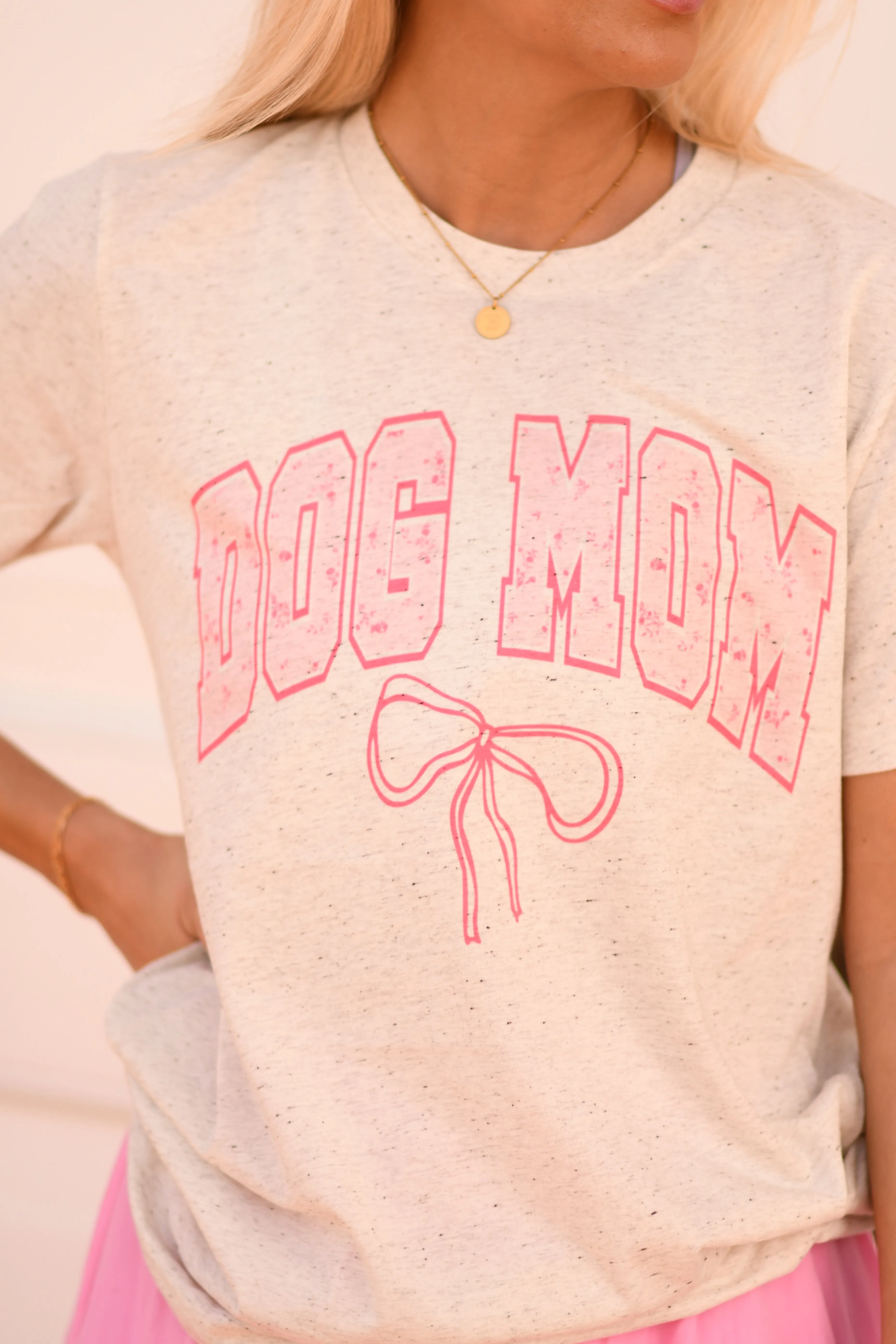 Dog mom bow tee