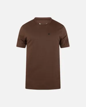EVERYDAY EXPLORE ICON SHORT SLEEVE TEE