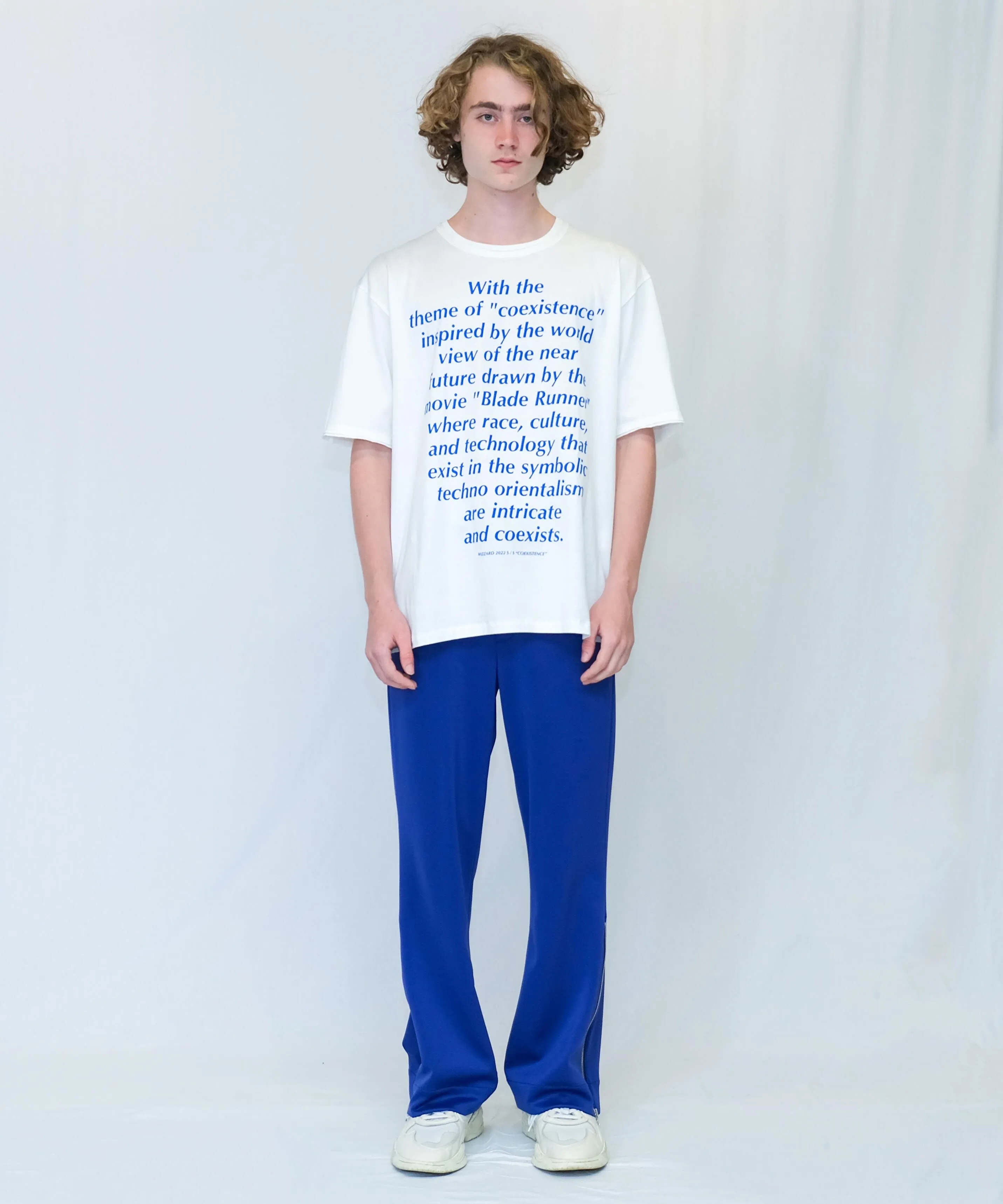 GRAPHIC T-SHIRT"SLOGAN"