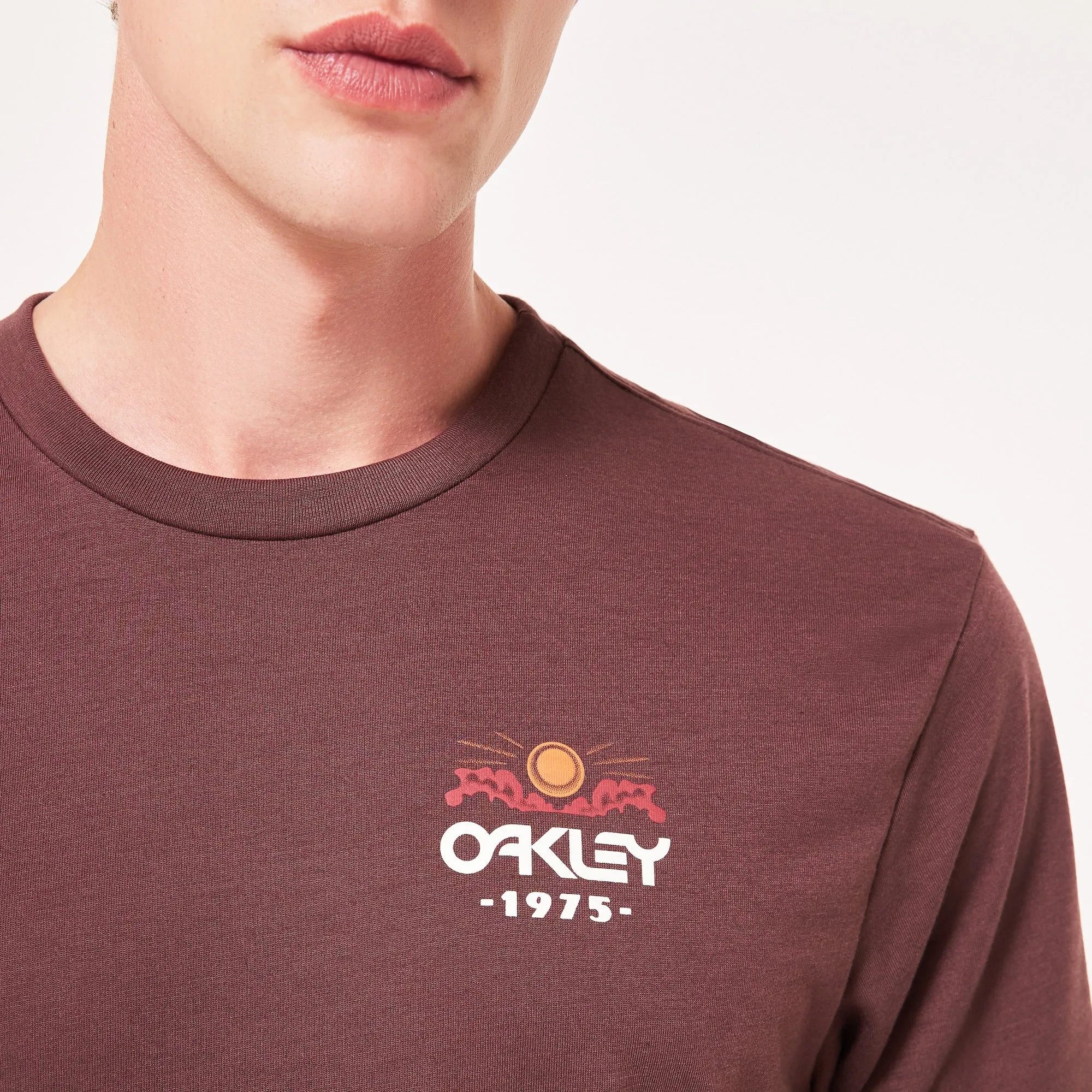 Sunny Rogue B1B Tee (Oakley)